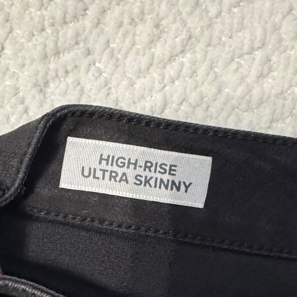 NWT Torrid Black High Rise Ultra Skinny Jeans with Embroidered Accents Size 20R - Picture 3 of 14